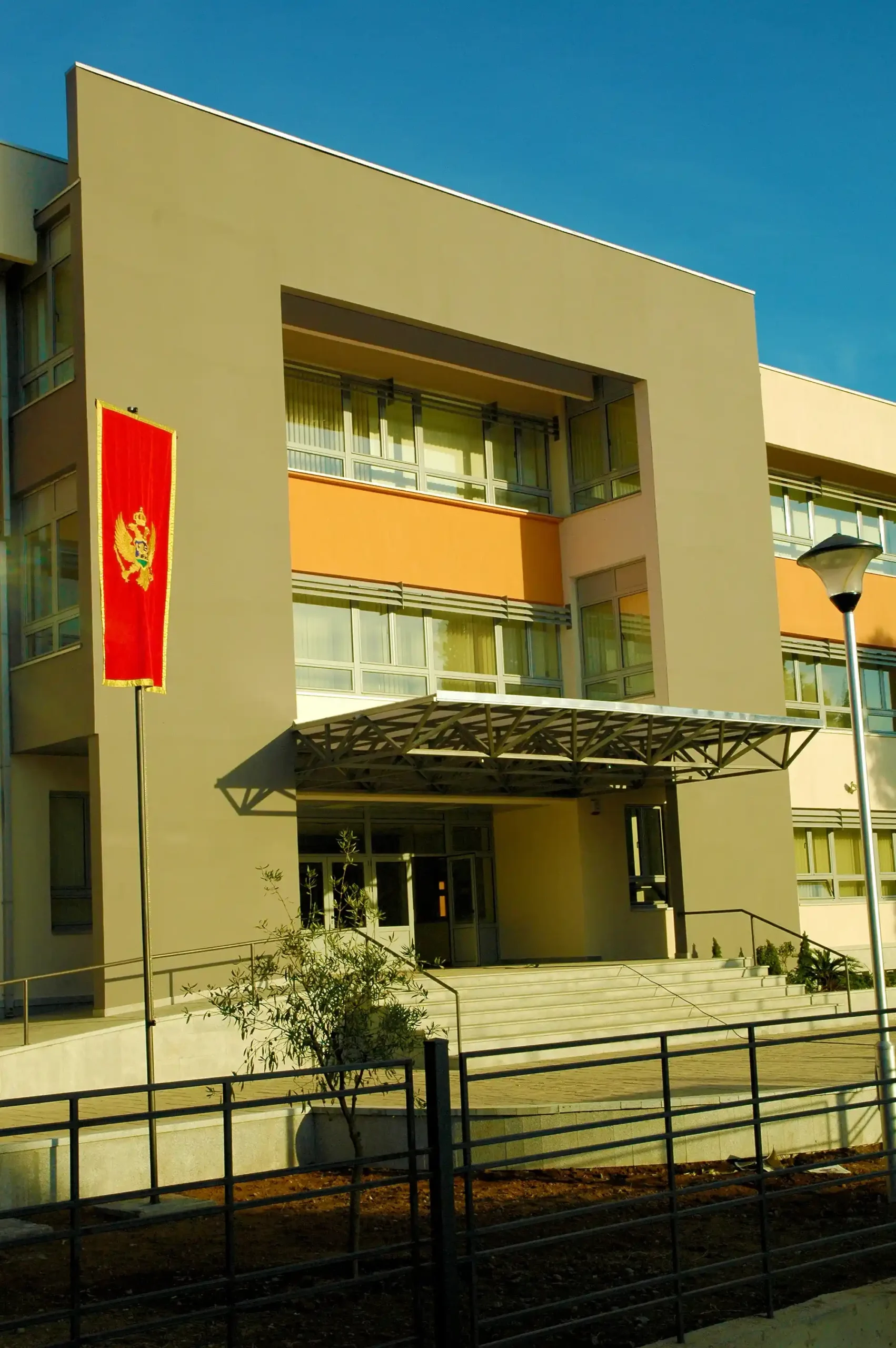 srednja ekonomska skola (16)