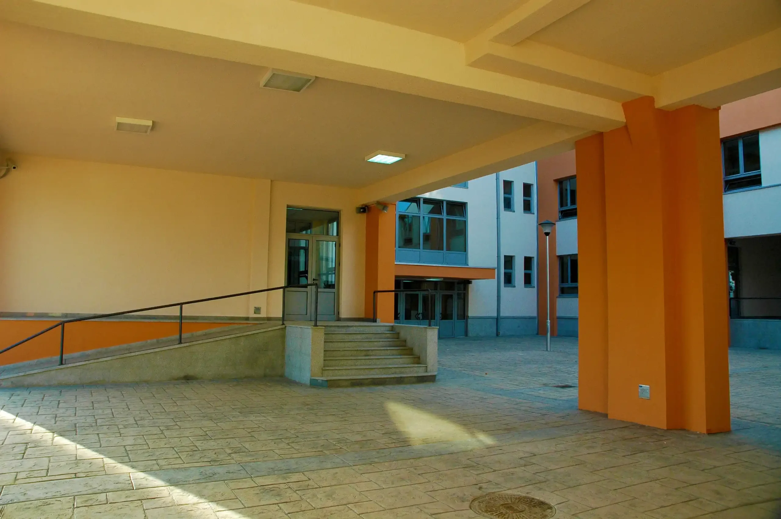 srednja ekonomska skola (4)